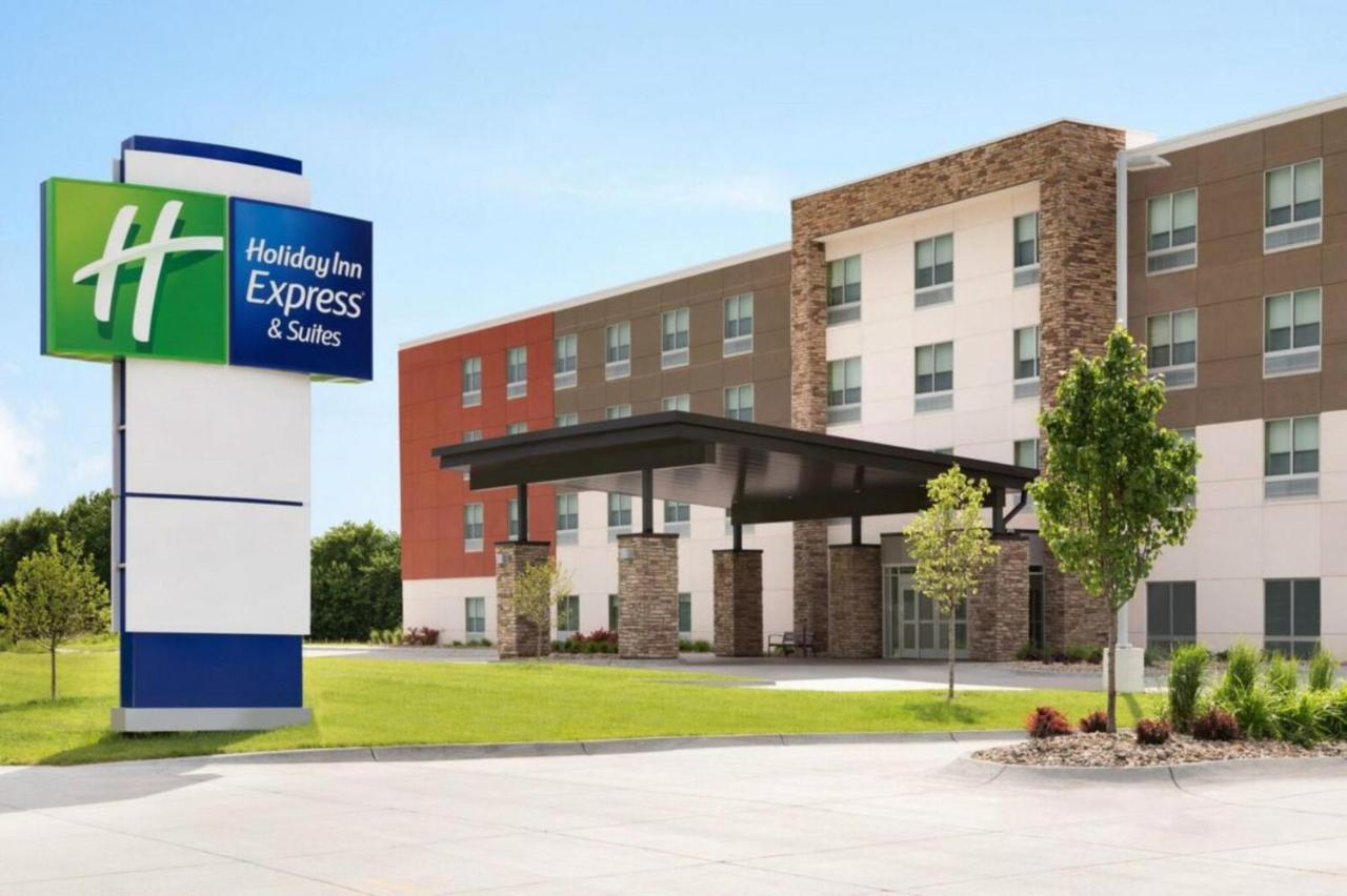 Holiday Inn Express & Suites Charlottesville By Ihg Esterno foto