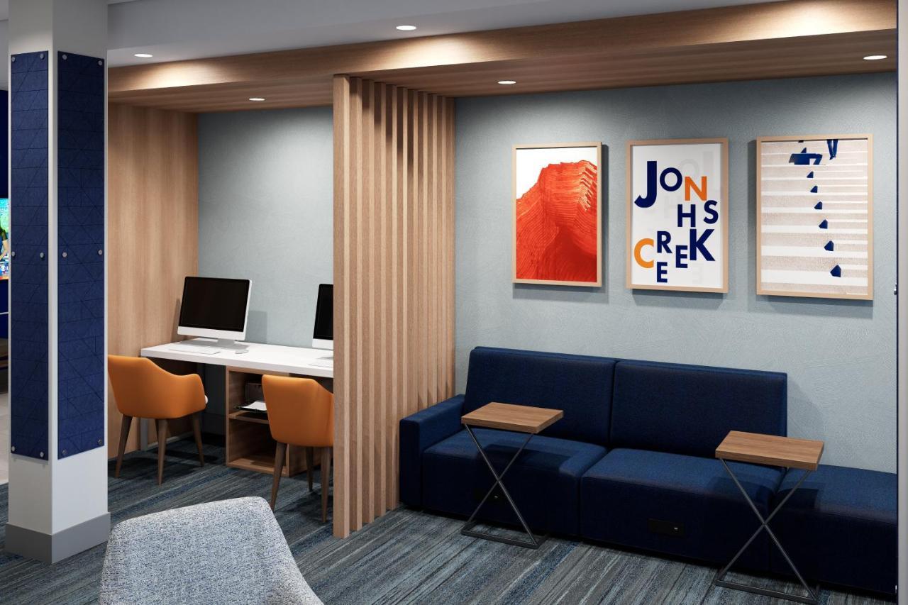 Holiday Inn Express & Suites Charlottesville By Ihg Esterno foto
