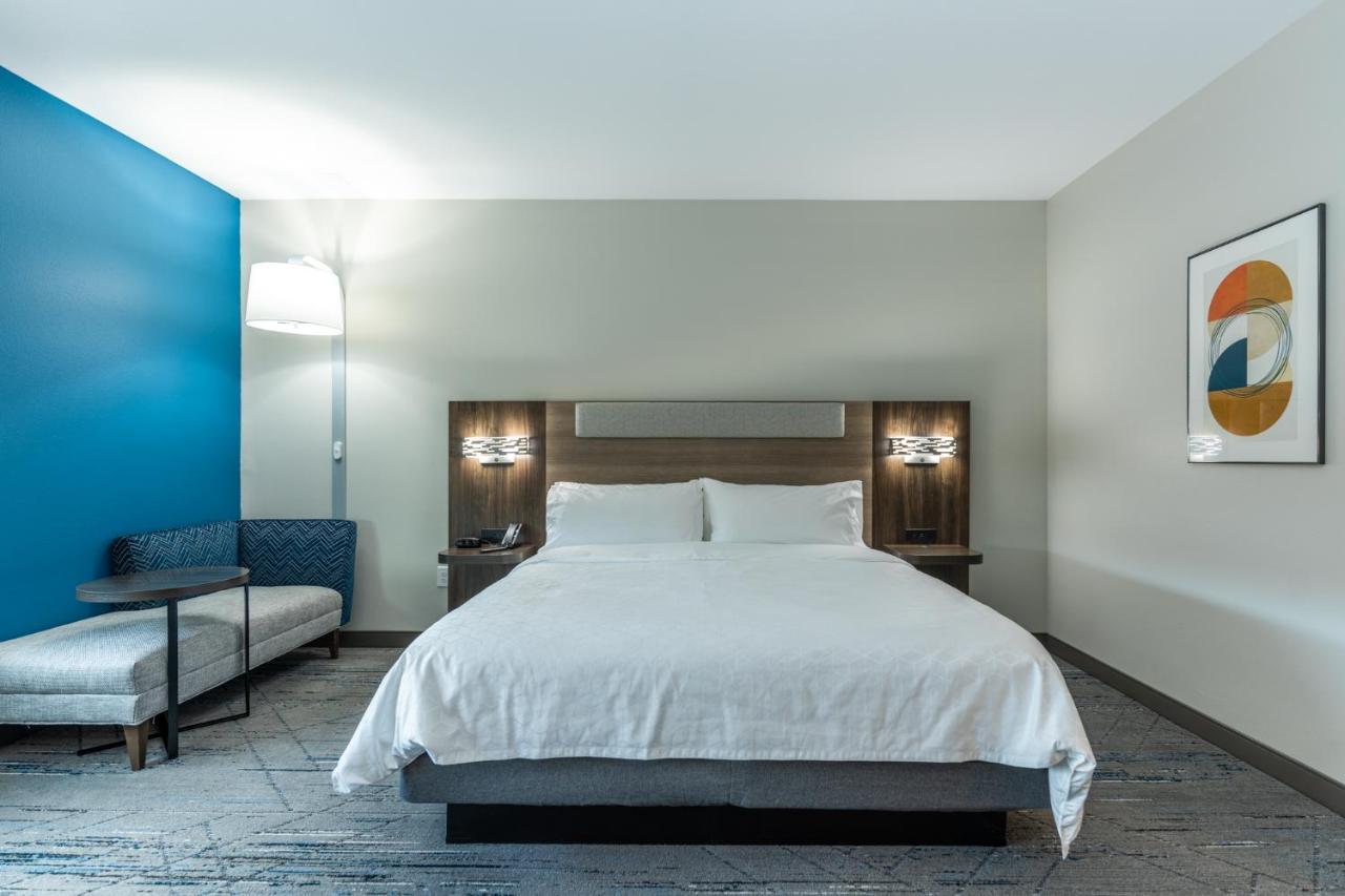 Holiday Inn Express & Suites Charlottesville By Ihg Esterno foto