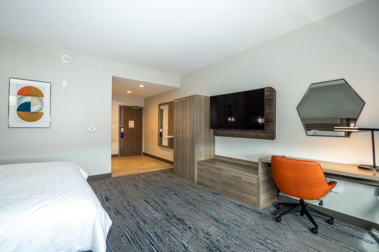 Holiday Inn Express & Suites Charlottesville By Ihg Esterno foto
