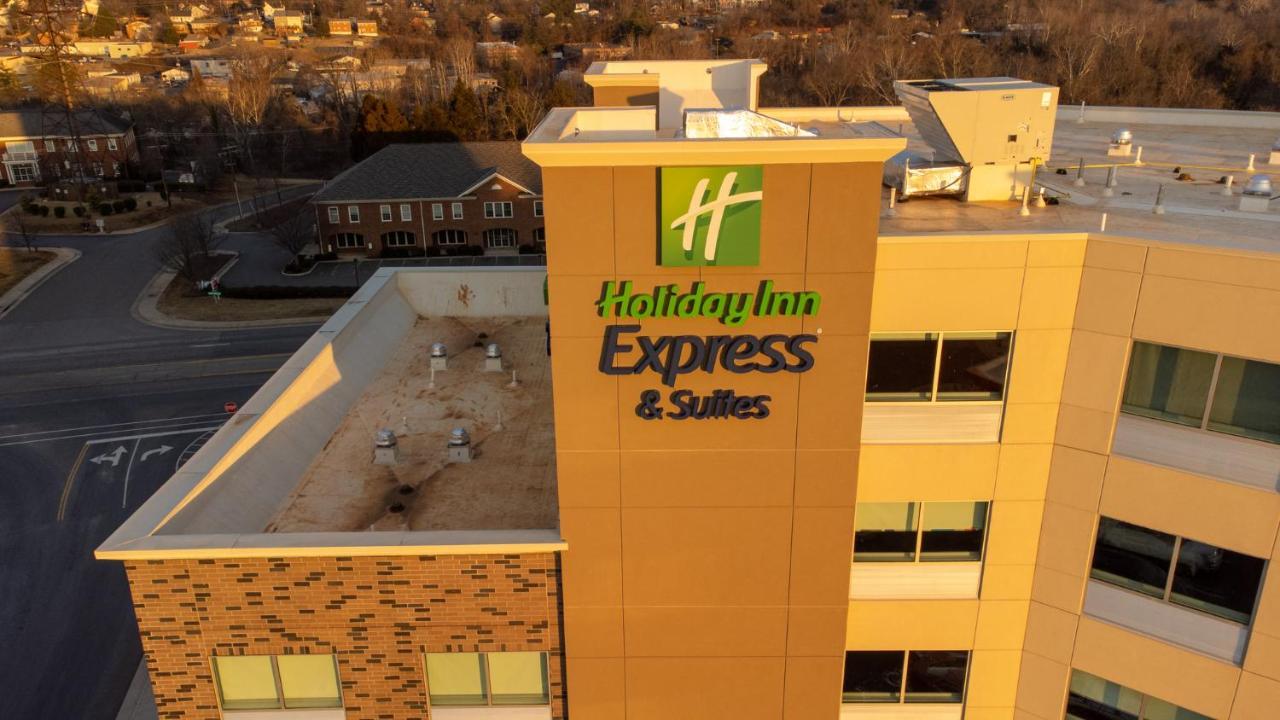 Holiday Inn Express & Suites Charlottesville By Ihg Esterno foto