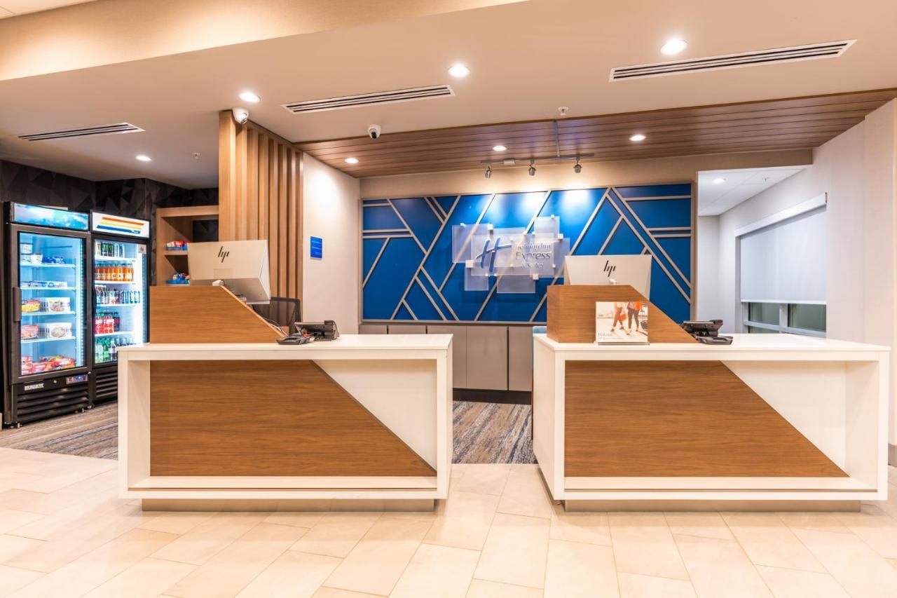 Holiday Inn Express & Suites Charlottesville By Ihg Esterno foto