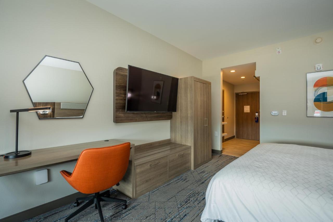 Holiday Inn Express & Suites Charlottesville By Ihg Esterno foto