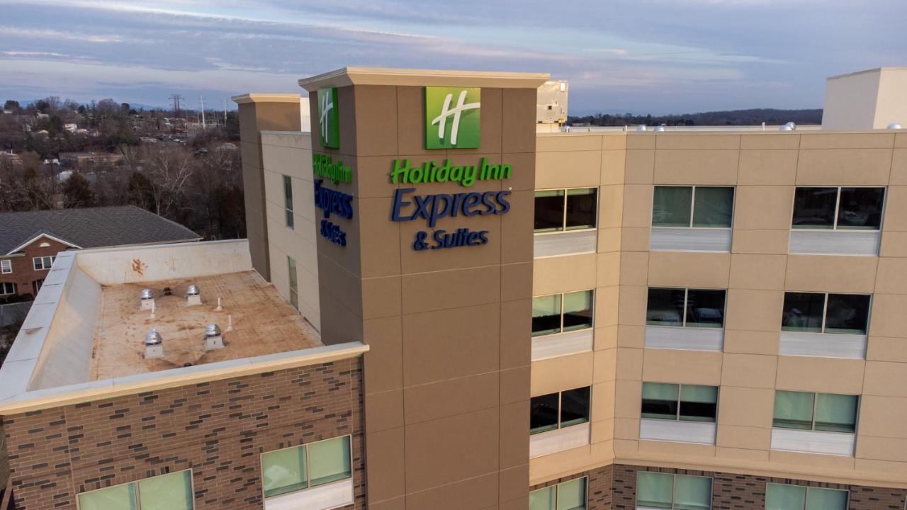 Holiday Inn Express & Suites Charlottesville By Ihg Esterno foto