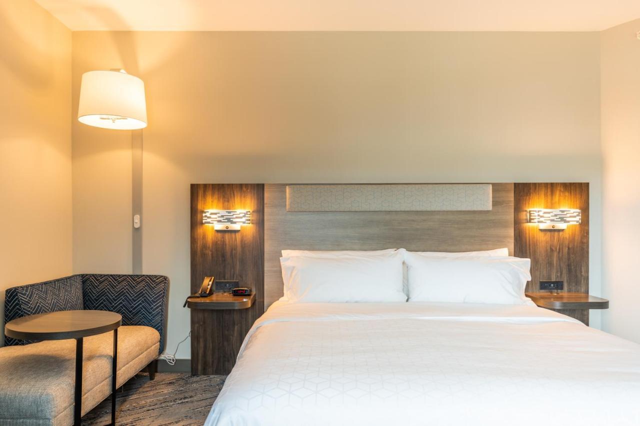 Holiday Inn Express & Suites Charlottesville By Ihg Esterno foto